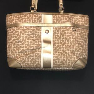 👜 Coach tote